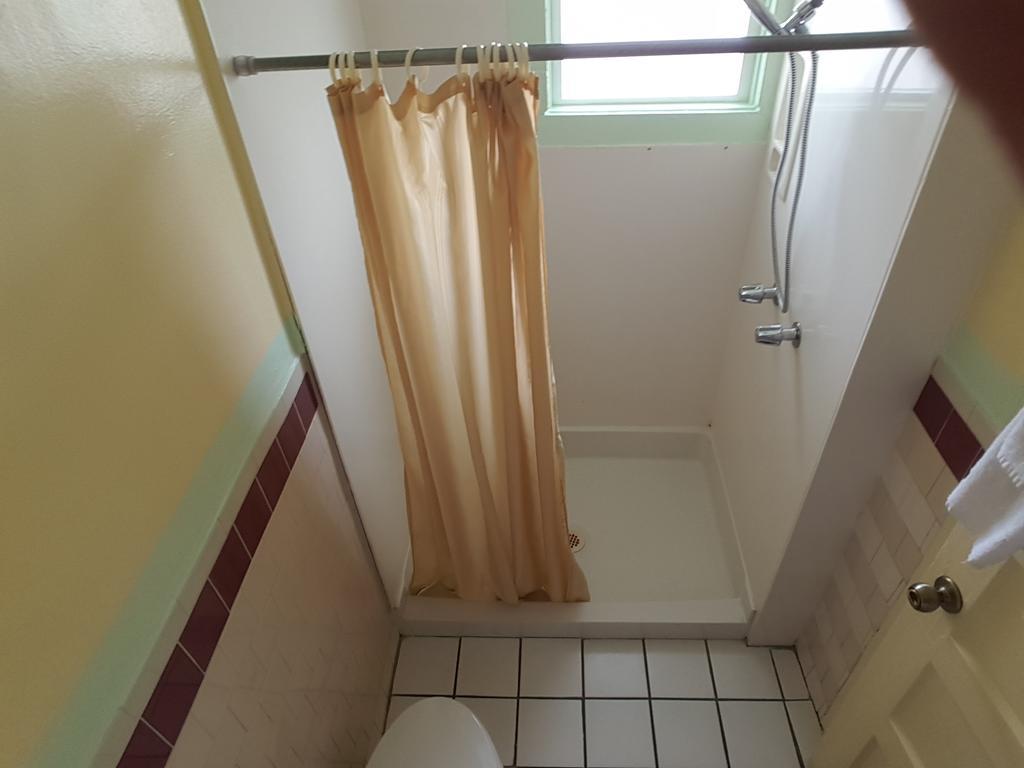 Elko Motel Room photo
